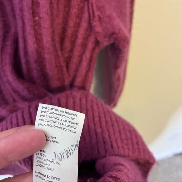 Free People Fuchsia Mulberry Turtleneck Sweater Oversized Pullover Womens XS - Picture 11 of 11
